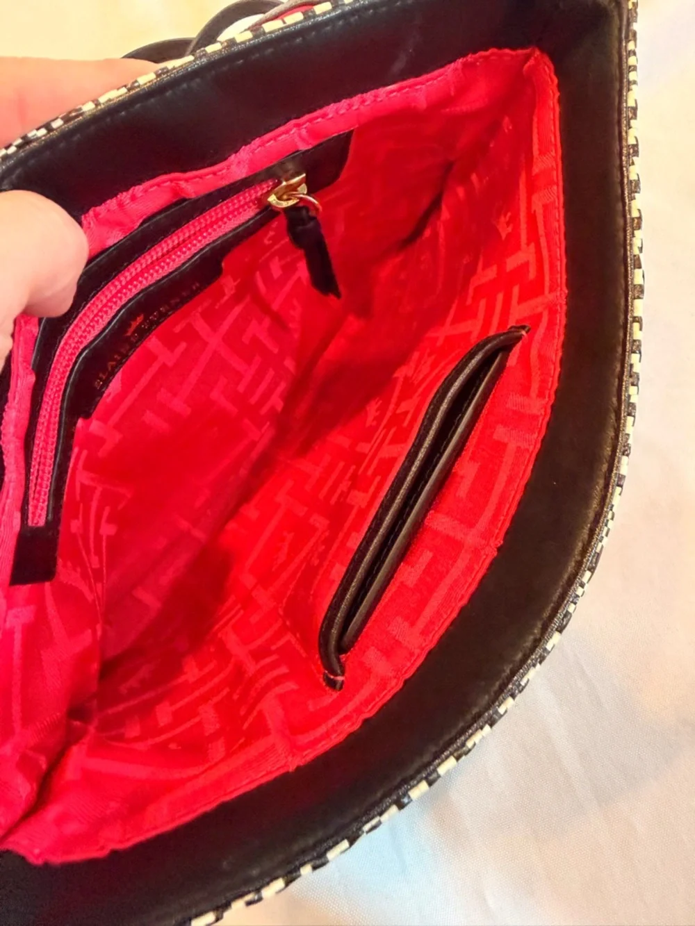 Elaine Turner Black and White Chevron Crossbody Red Interior with Mirror - Picture 8 of 11